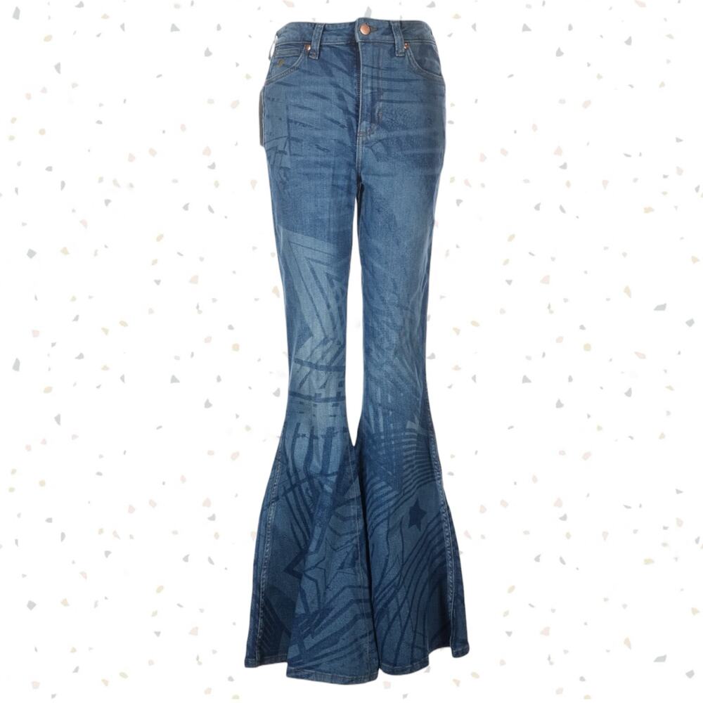 Wrangler x Lainey Wilson Blue Star Jeans Bell Bottom Flare TALL Size 28 x 34 NEW